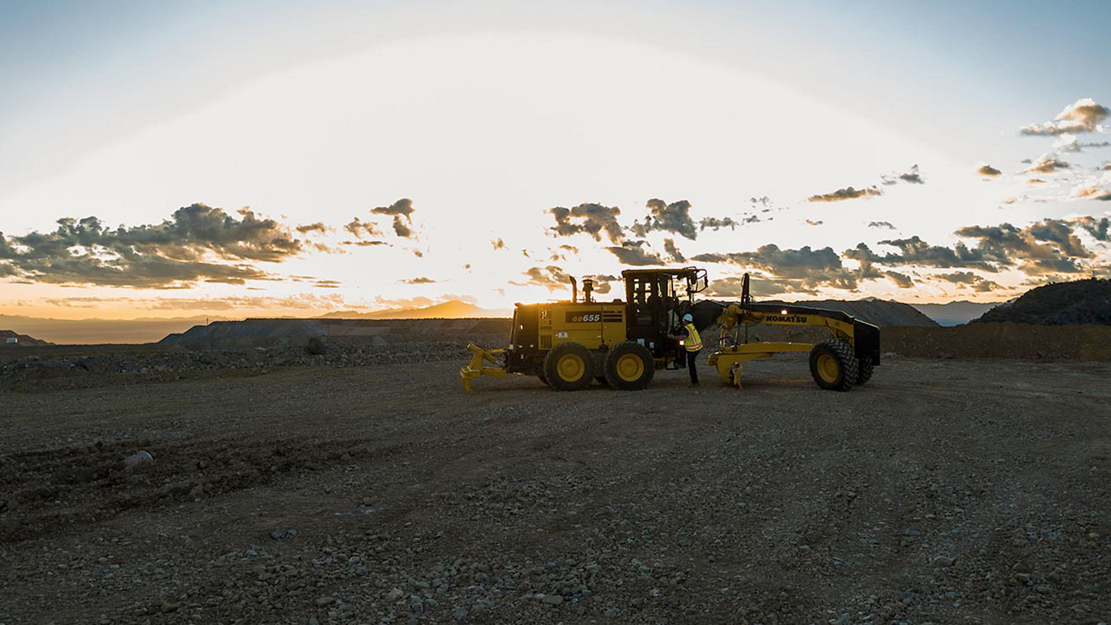 Motor graders